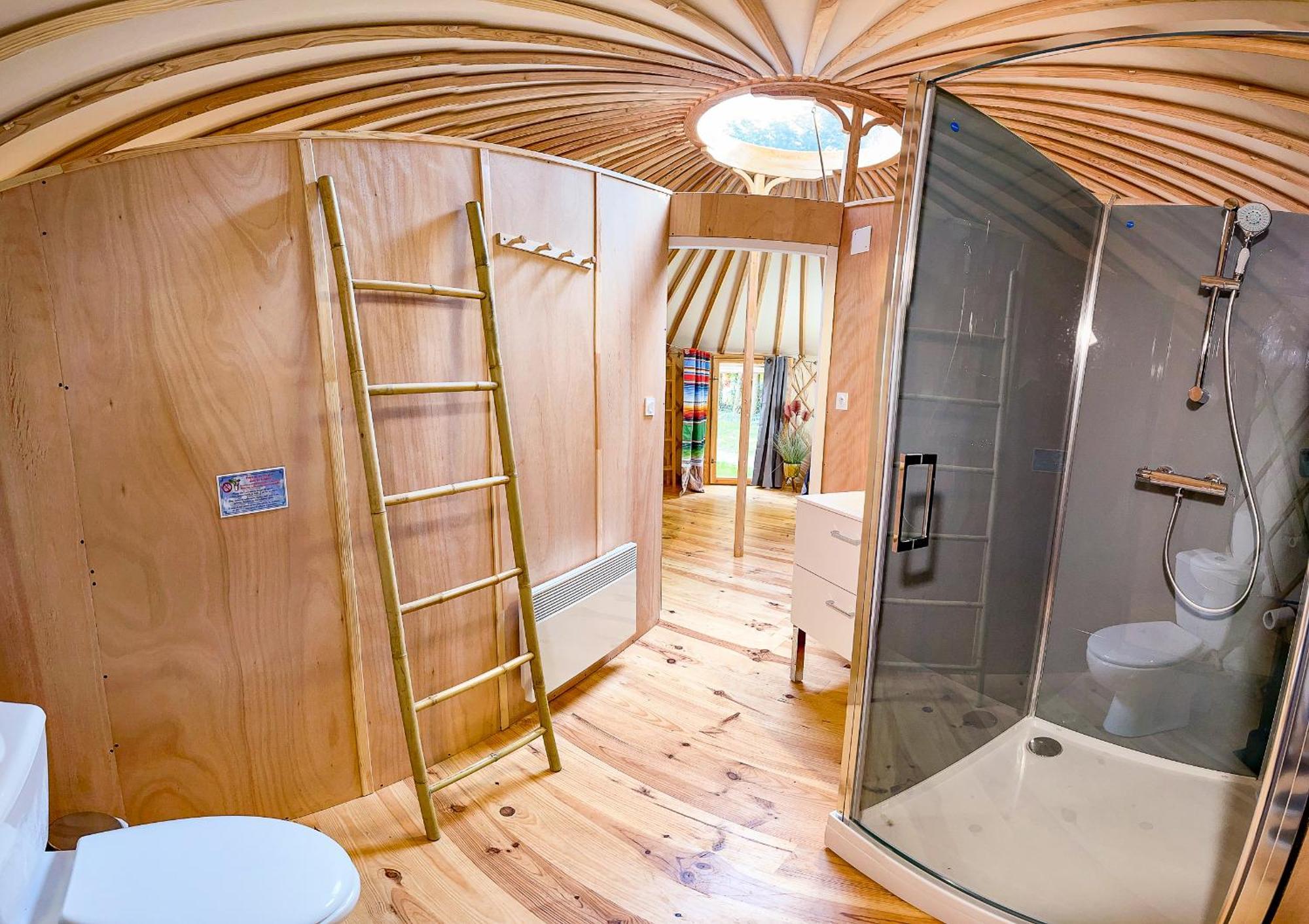 Hotel Au bois de Mars à Les Martys Extérieur photo